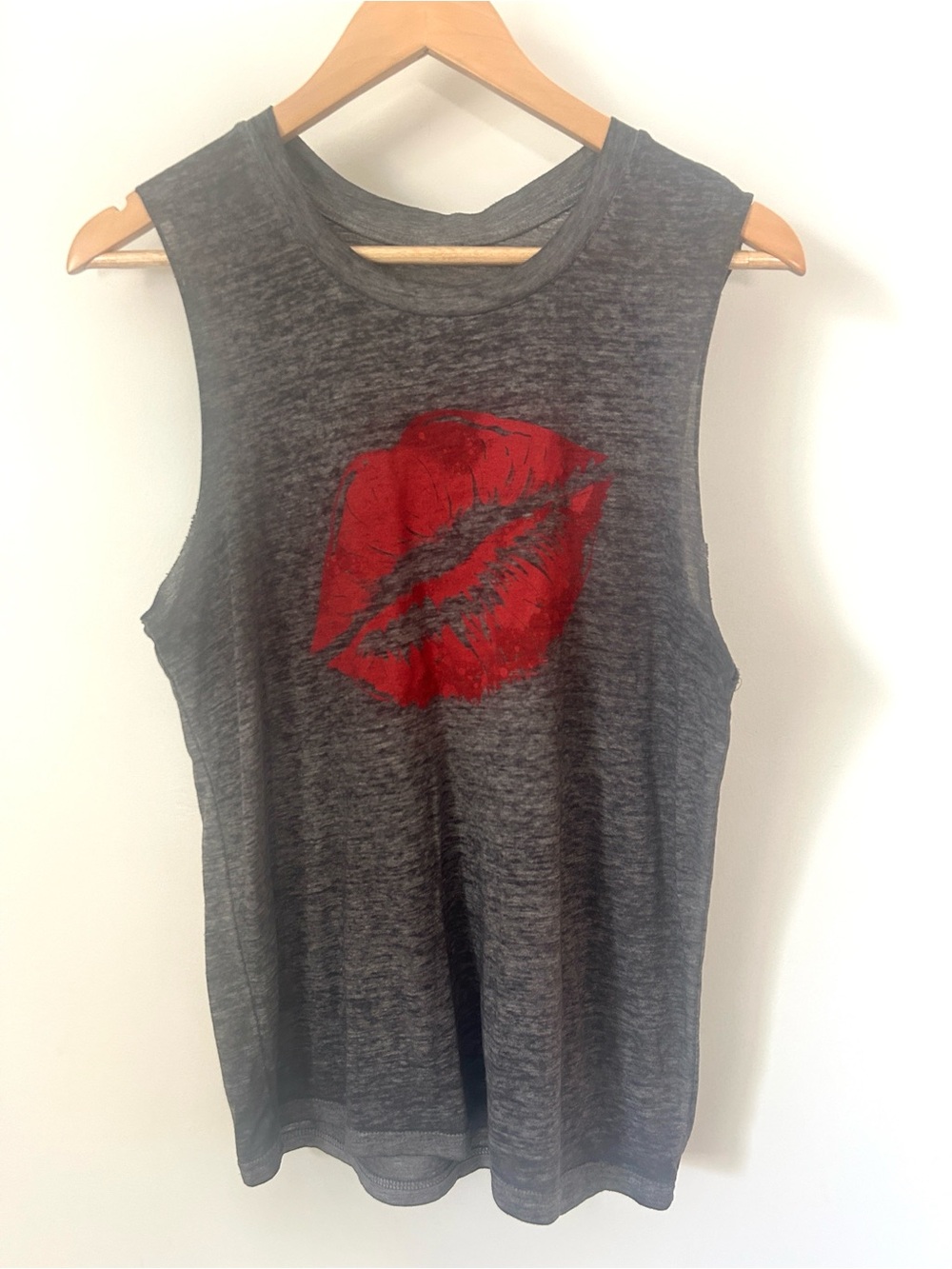 Charcoal Sleeveless Graphic Tank with Red Lip Kiss Print